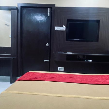 Gsr Residency Hotell Kanchipuram Eksteriør bilde