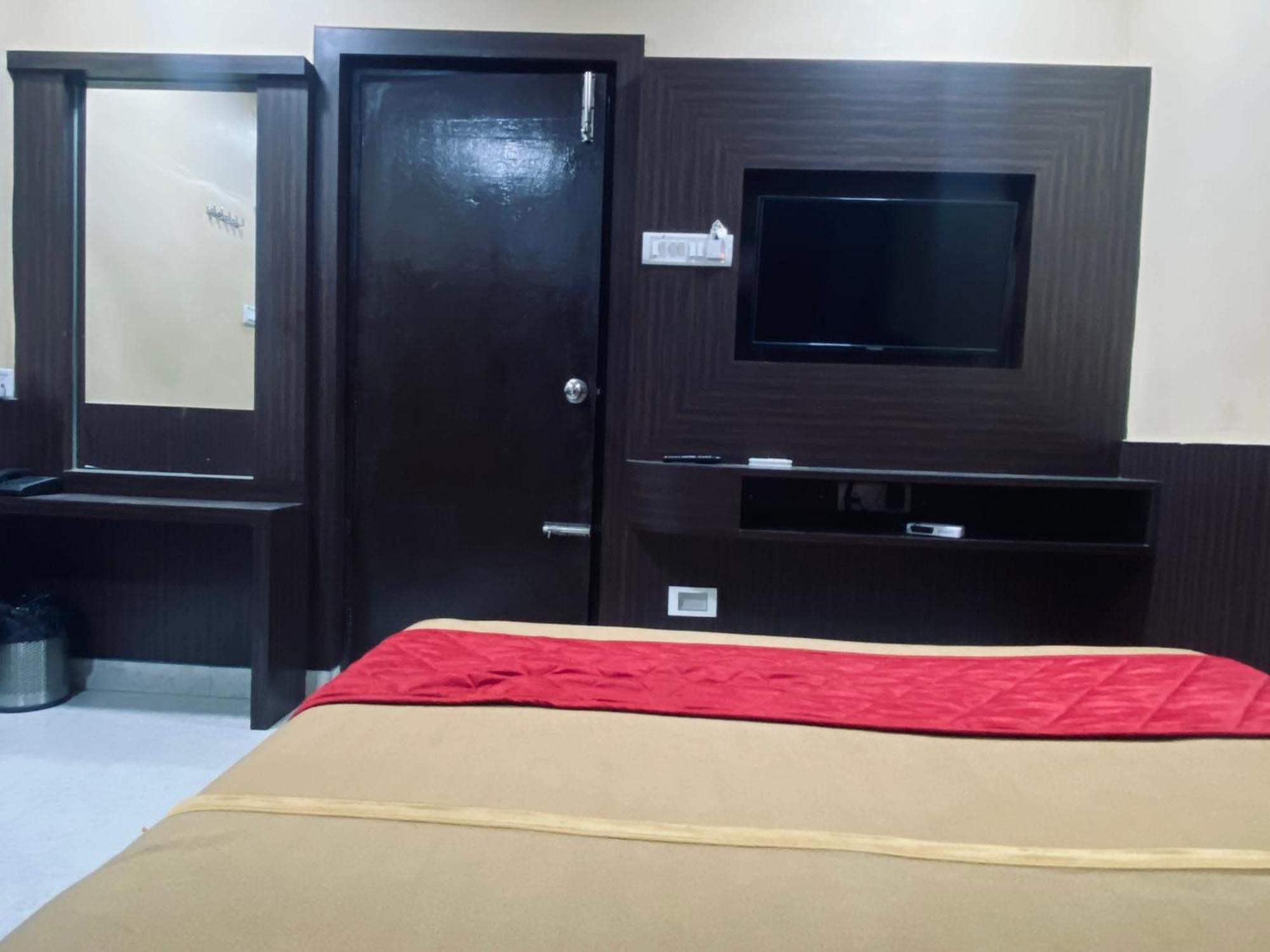 Gsr Residency Hotell Kanchipuram Eksteriør bilde